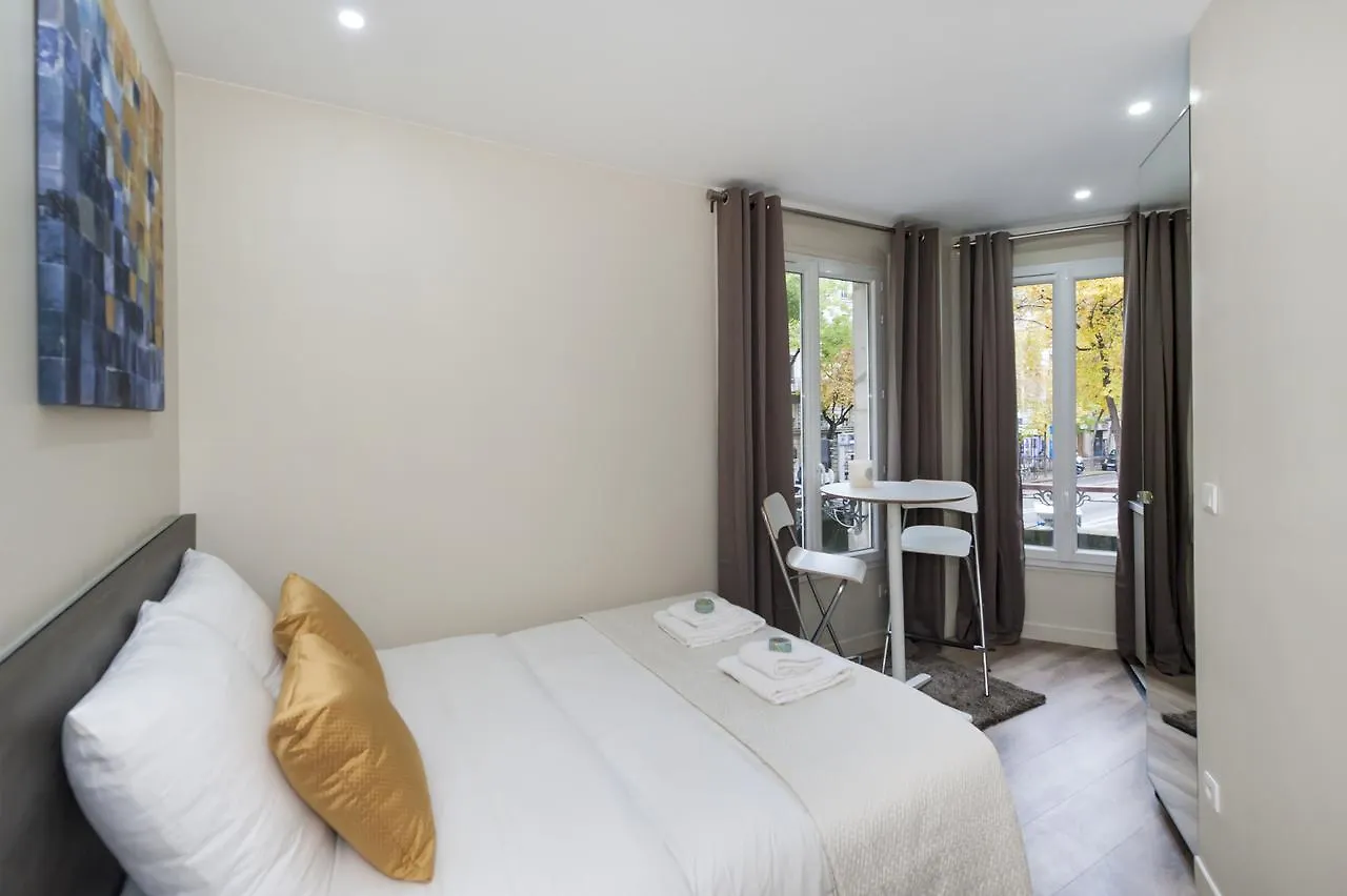 Le17 Furnished 2*